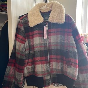 Women’s/Junior’s Medium jacket